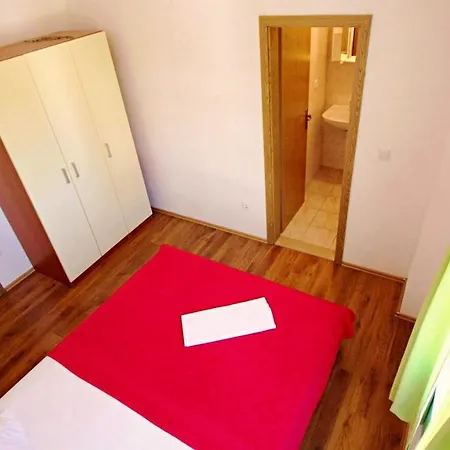 Apartment Marko Nemira Omiš