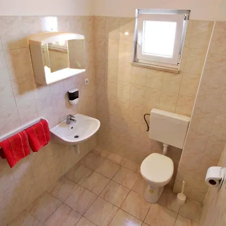 Apartment Marko Nemira Omiš