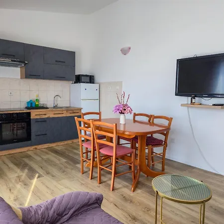 Apartment Marko Nemira